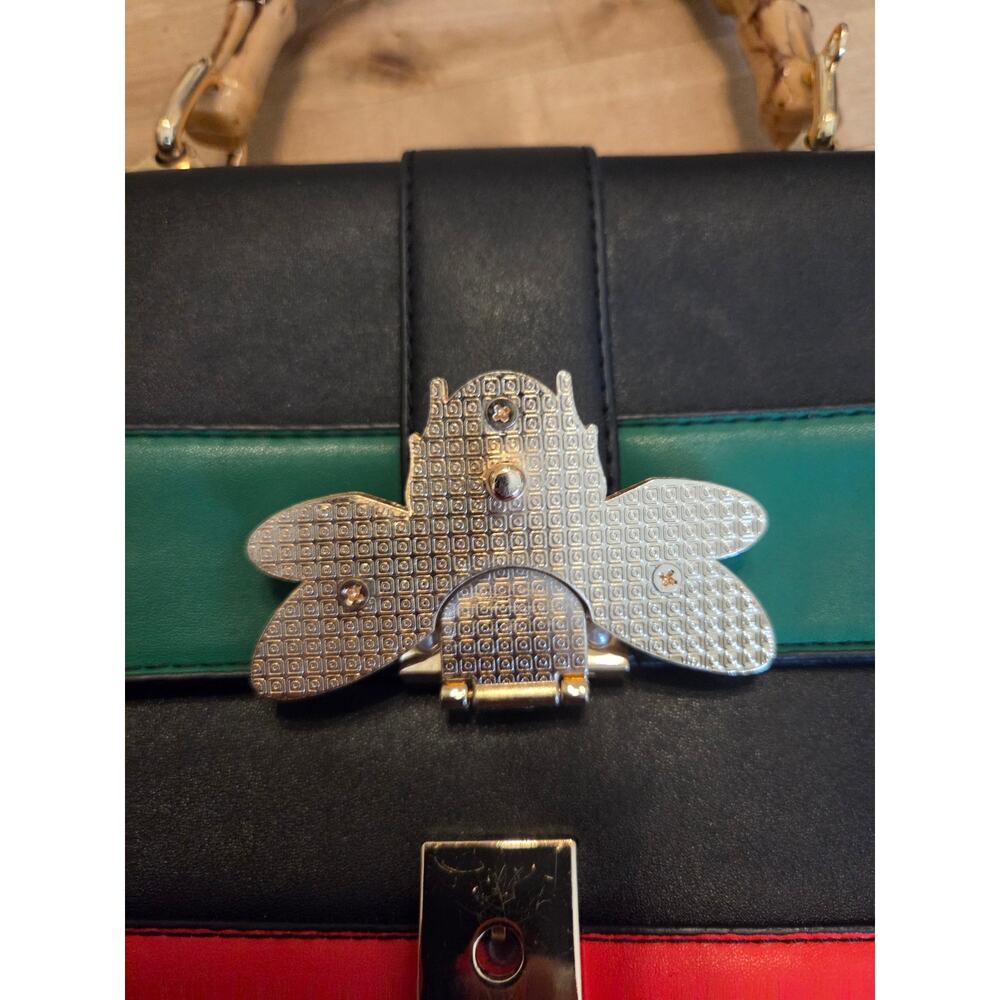 New Vintage Style Bamboo Handle Handbag with Bee Ornament - Picture 5 of 5